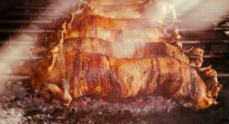 Picture of Zubuchon lechon in roasting pit